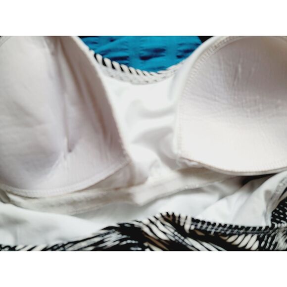 Brand Unknown 12/14‎ One-Piece Black and White Swimsuit Padded Cups Stretch Vtg - Picture 7 of 7